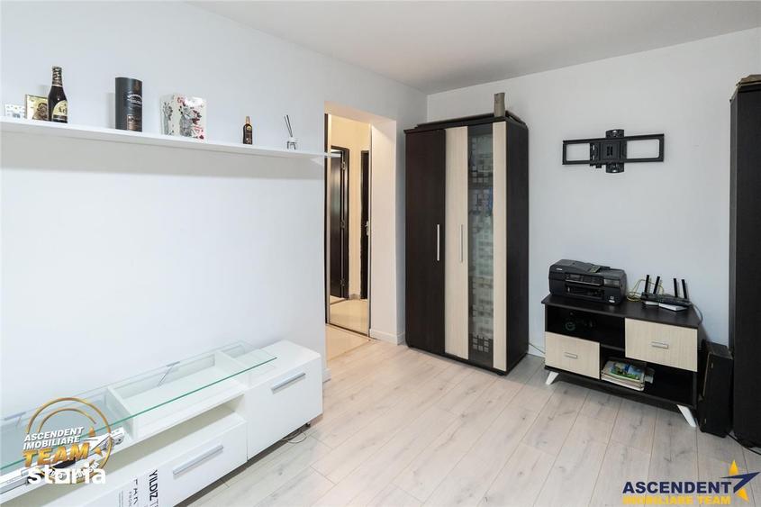 Apartament cu 2 camere semidecomandat, mobilat în Central