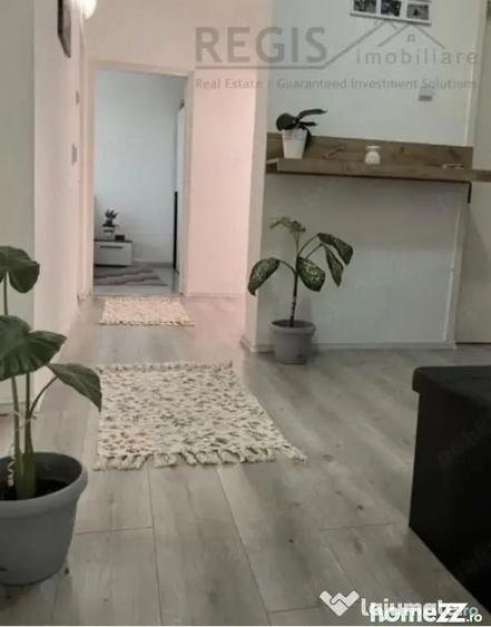Apartament cu 3 camere decomandat în Craiter