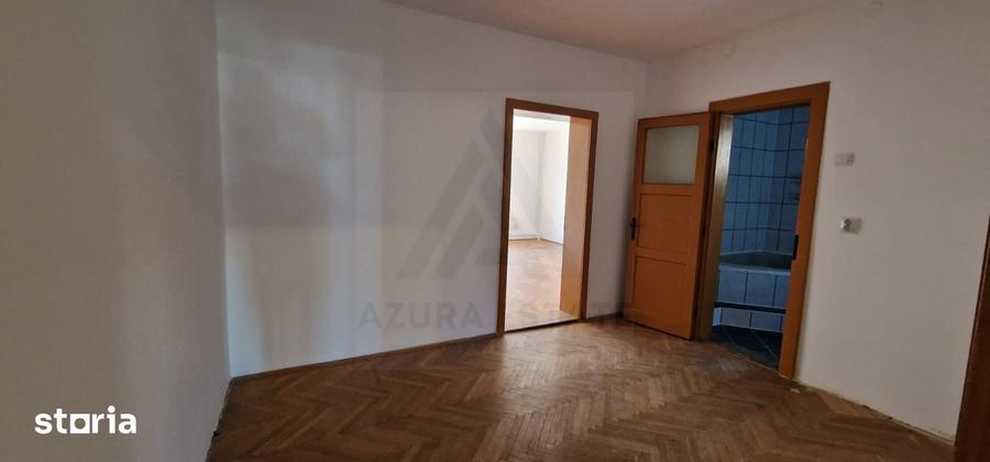 Casă cu 5 camere cu Teren 460 Mp în Trei Stejari