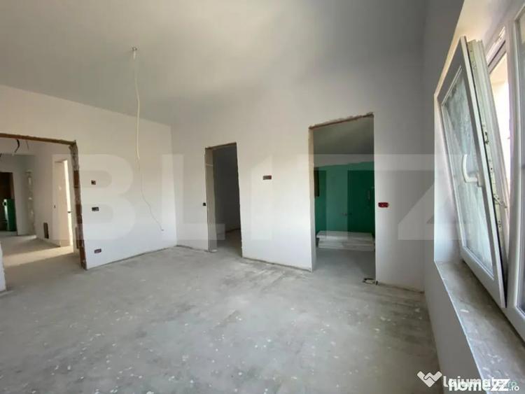 Casă cu 5 camere cu Teren 253 Mp în Moșnița Veche
