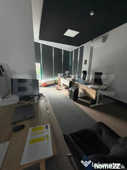 Apartament cu 7 camere decomandat în Șagului