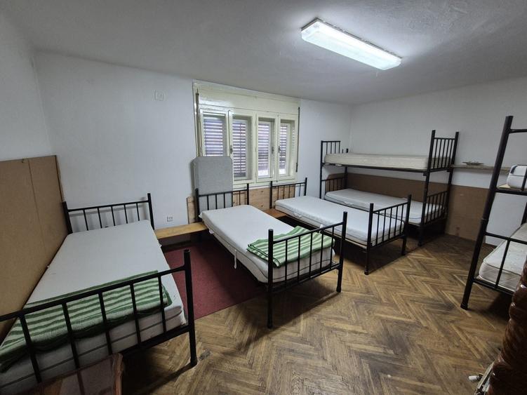 Casă cu 3 camere în Florești