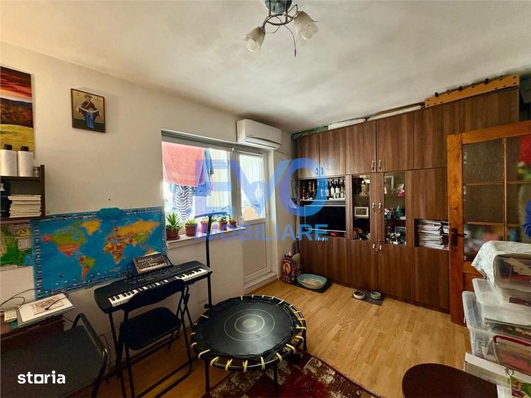Apartament cu 3 camere în Alexandru cel Bun