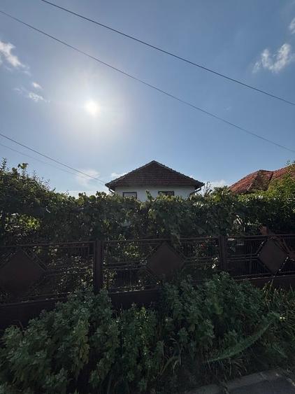 Casă individuală cu 3 camere cu Canalizare în Arcani