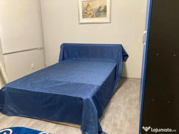 Garsonieră decomandată în Central