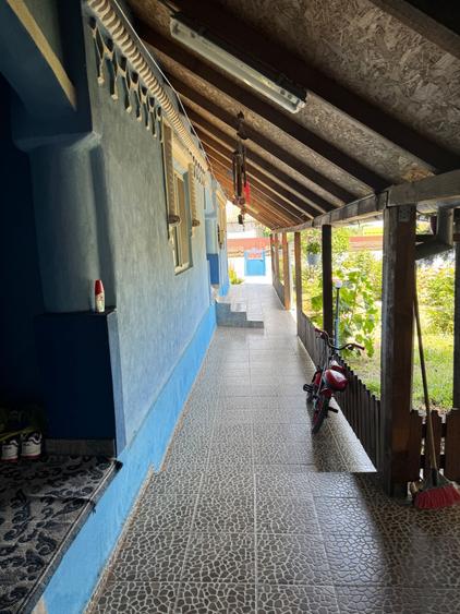 Casă cu 4 camere în Jurilovca