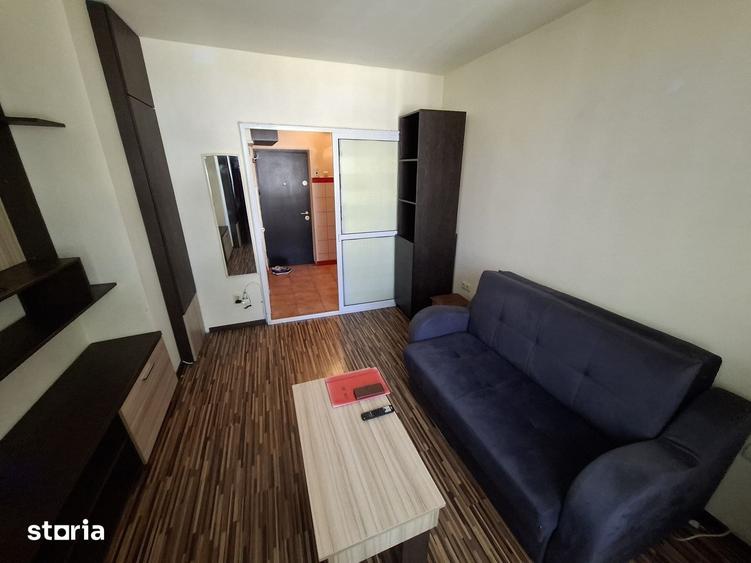 Garsonieră, mobilată în Far