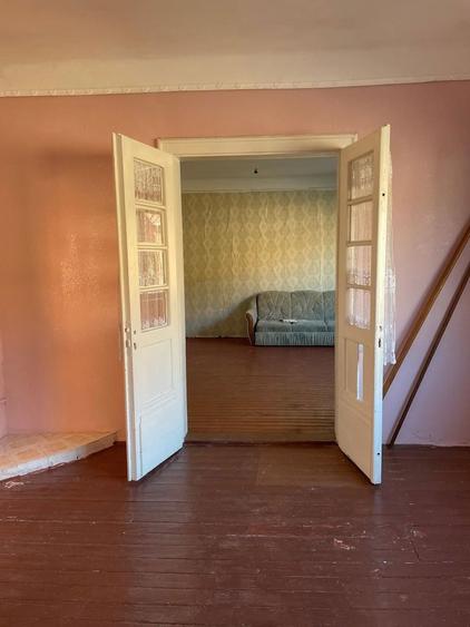 Casă cu 2 camere cu Teren 430 Mp în Semicentral