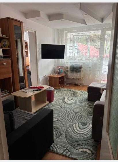Apartament de vanzare - 3
