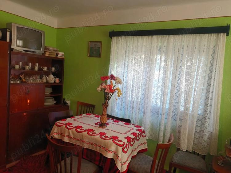 Casă cu 2 camere în Oroiu