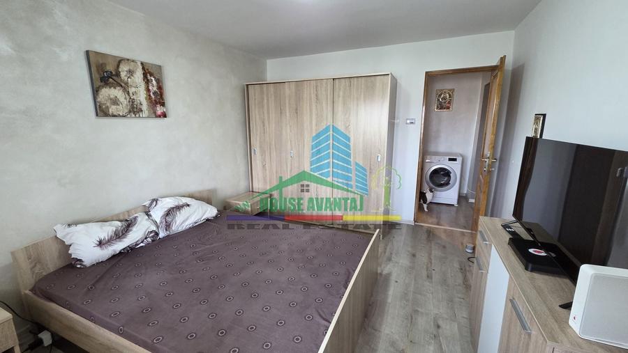 Apartament cu 3 camere decomandat, mobilat în Brăilei