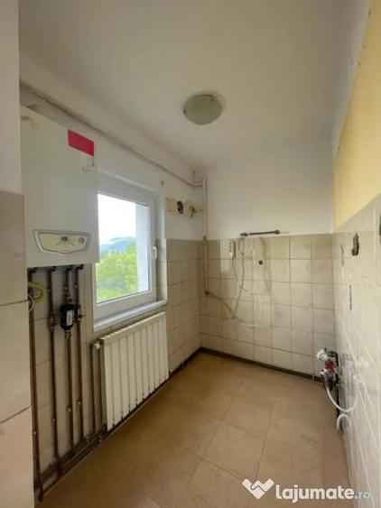 Garsoniera de vanzare, 24 mp, zona Combinat - 1