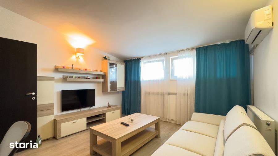 Apartament cu 3 camere decomandat în Central