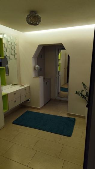 Apartament cu 2 camere decomandat în Exterior Vest