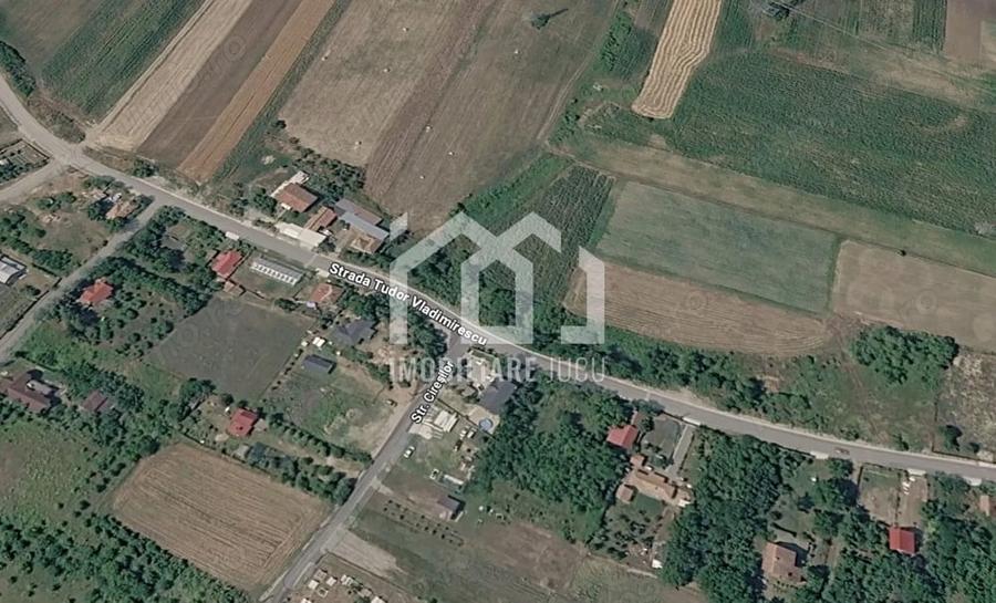 Teren de 1738 mp, în Jucu