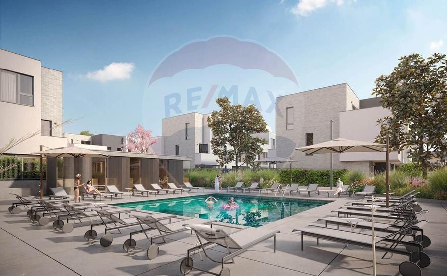 Casă individuală cu 4 camere cu Teren 158 Mp în Central