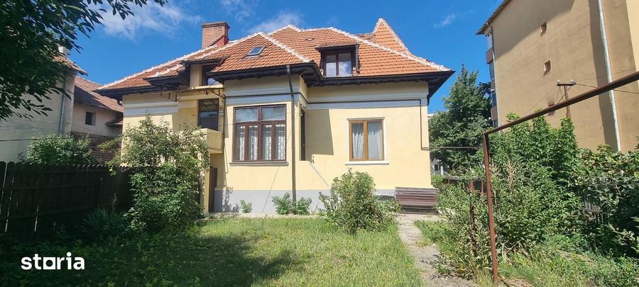 Casă cu 5 camere cu Teren 650 Mp în Negru Vodă