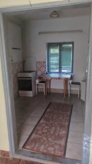 Casă cu 2 camere cu Teren 1700 Mp în Exterior Vest
