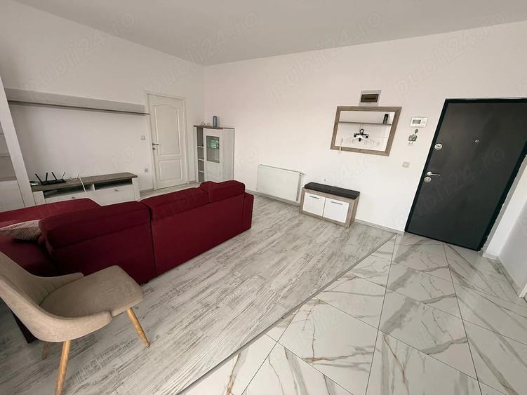 Apartament cu 2 camere semidecomandat în Florești