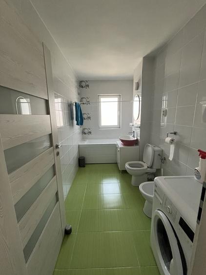 Apartament cu 2 camere semidecomandat în Dosu Bricii