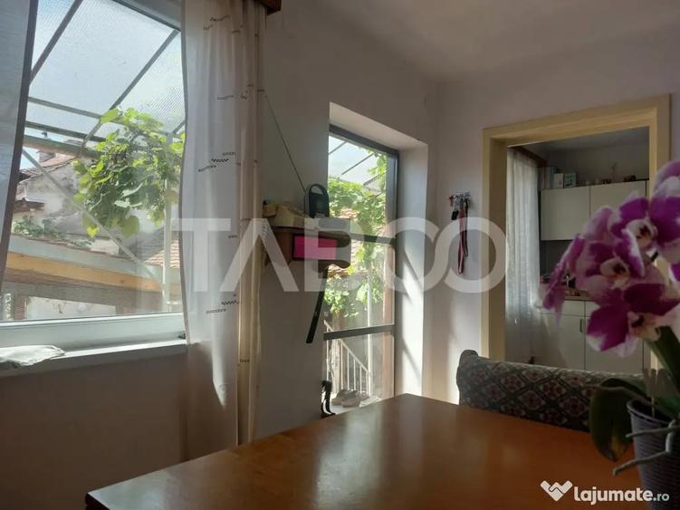 Casă cu 4 camere cu Teren 759 Mp în Central
