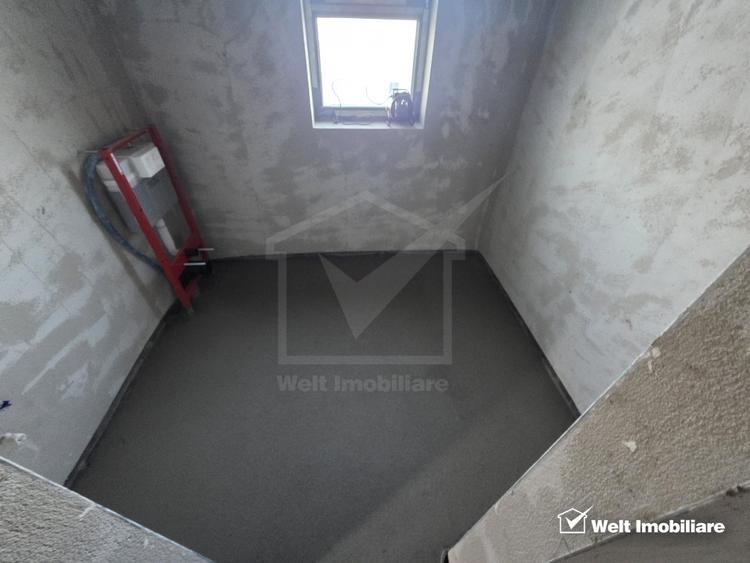 Duplex cu 5 camere cu Canalizare în Dezmir