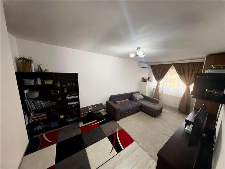 Apartament cu 2 camere decomandat în Bucium