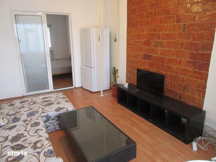 Apartament cu 2 camere semidecomandat în Romană