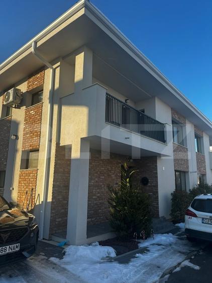 Duplex cu 5 camere cu Canalizare în Florești