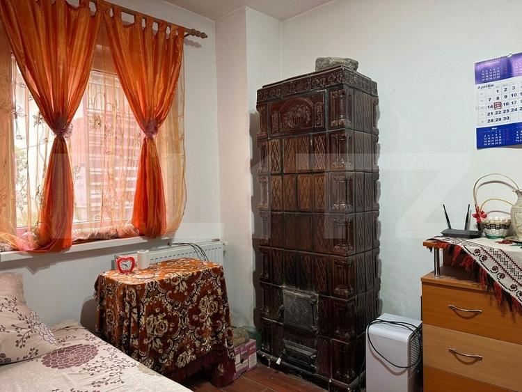 Casă individuală cu 7 camere cu Canalizare în Purcăreni