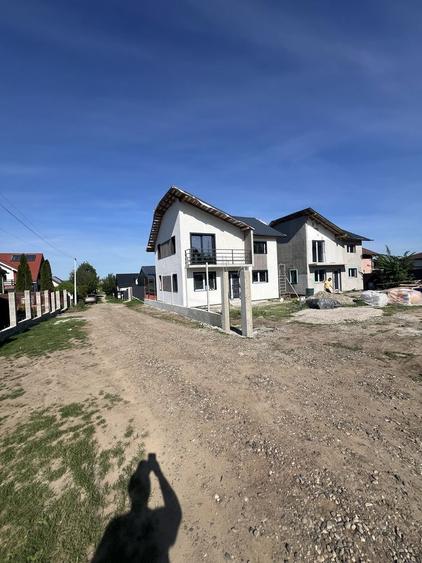 Casă cu 3 camere cu Teren 550 Mp în Hemeiuș