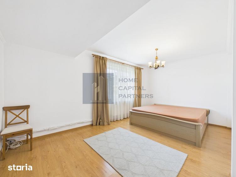 Casă cu 5 camere cu Teren 549 Mp în Corbeanca