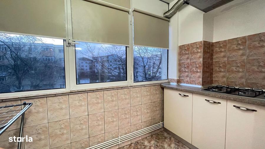 Apartament cu 2 camere decomandat în Nicolina