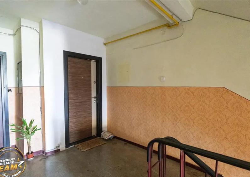 Apartament cu 2 camere decomandat, mobilat în Central