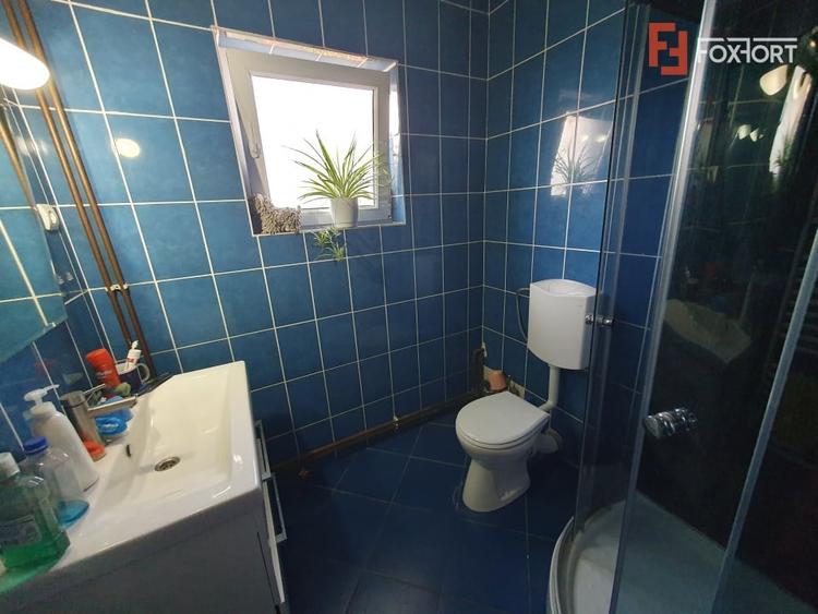 Casă individuală cu 4 camere cu Canalizare în Sânmihaiu Român