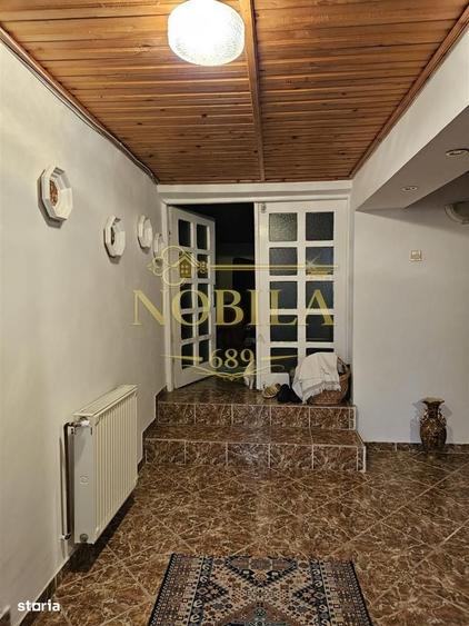 Casă cu 4 camere în Borzești