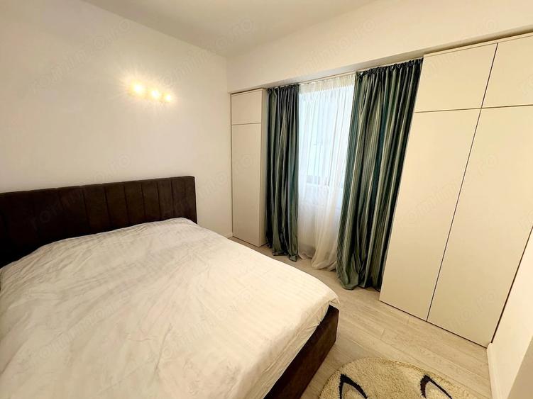 Apartament cu 3 camere decomandat în Căzănești (Râmnicu Vâlcea)