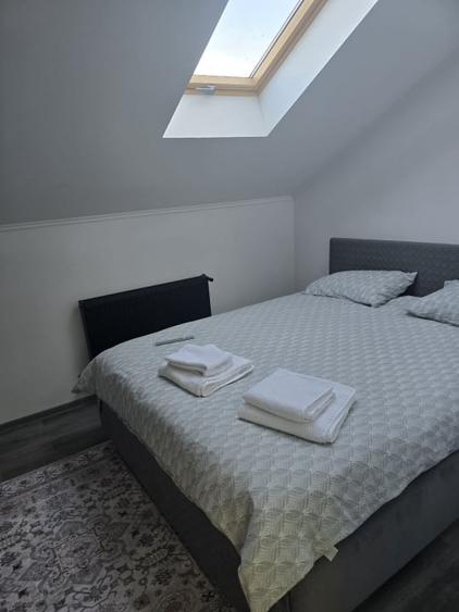 Casă individuală cu 5 camere cu Canalizare în Vest