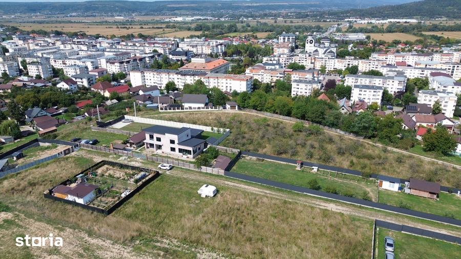 Teren de 450 mp, în Central