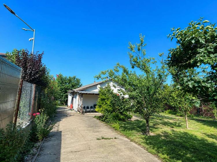 Teren Construcții intravilan de 900 mp, în Nicolina