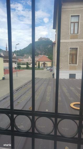 Apartament cu 3 camere în Decebal