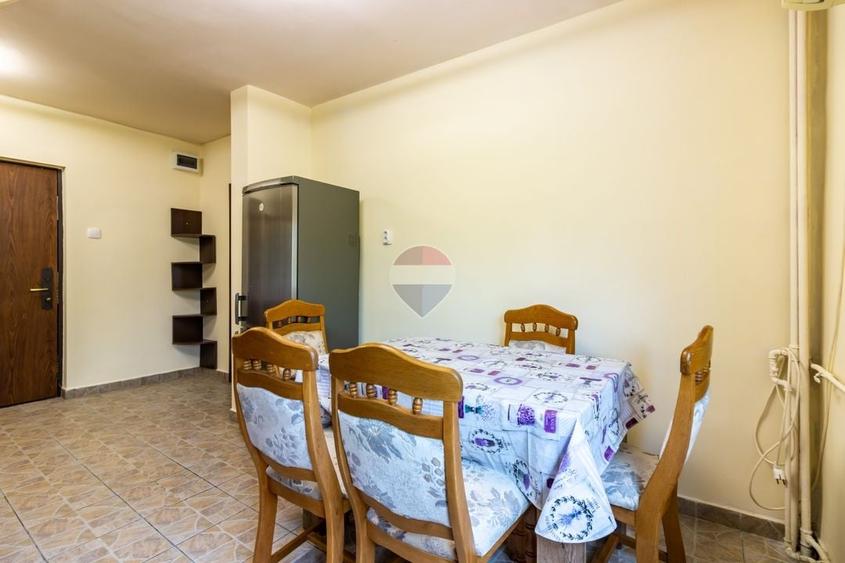 Apartament 3 camere mobilat ,strada Novaci în zona 13 Septembrie - 13