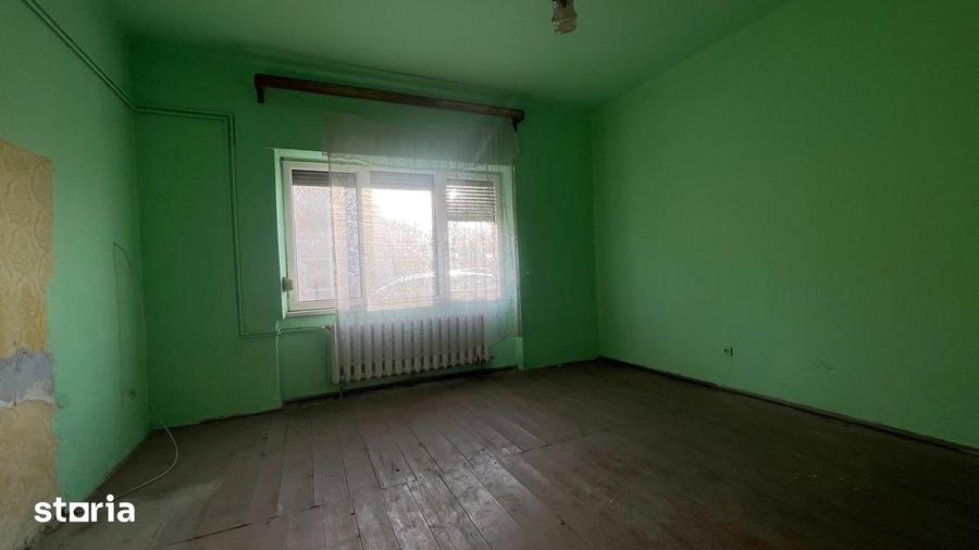Casă cu 4 camere cu Teren 600 Mp în Ultracentral
