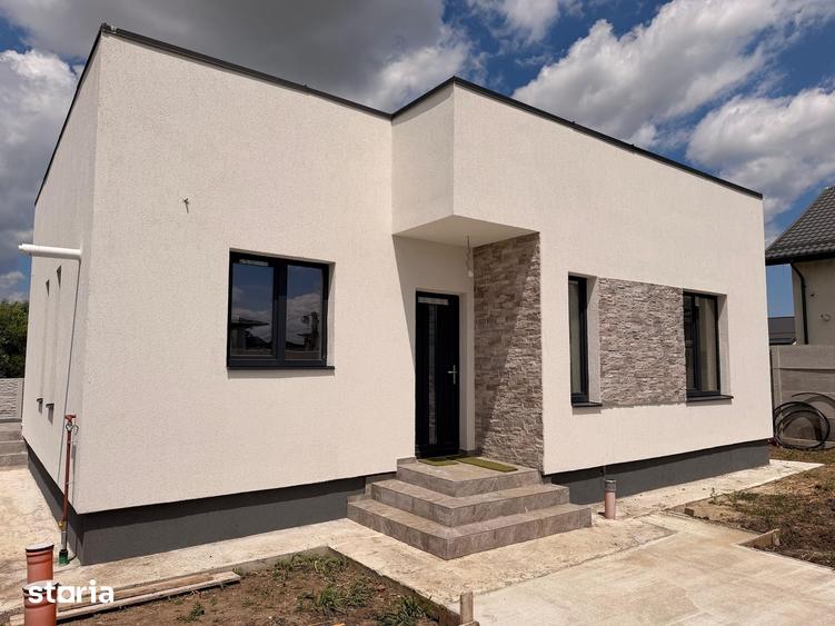 Casă cu 3 camere cu Teren 378 Mp în Berceni