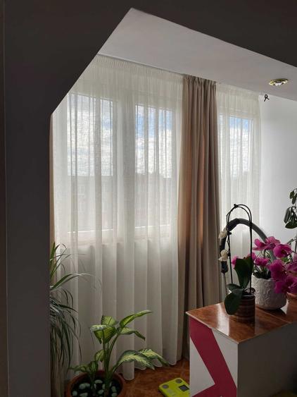 Apartament cu 3 camere decomandat în Alexandriei