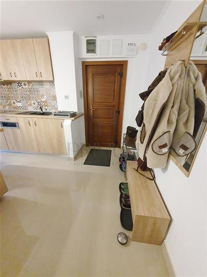 Apartament cu 3 camere semidecomandat, mobilat în Iosefin