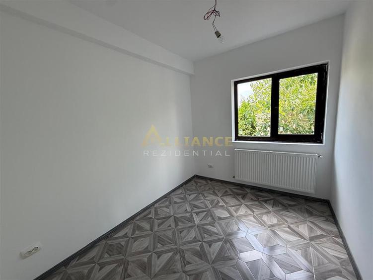 Casă individuală cu 6 camere cu Teren 555 Mp în Berceni