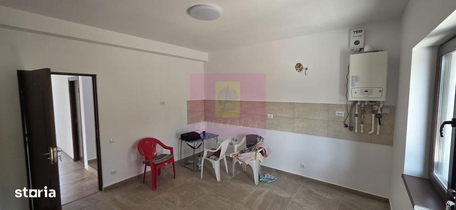 Vila cu 4 camere de vanzare in Brebu - 12