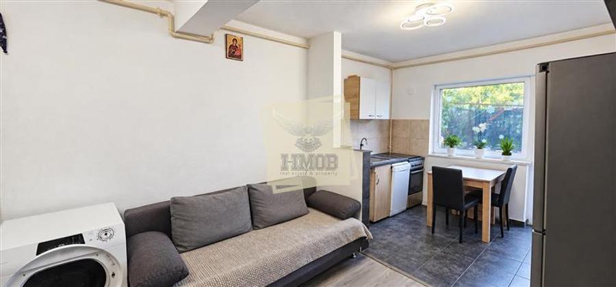 Apartament cu 3 camere decomandat, mobilat în Turnișor