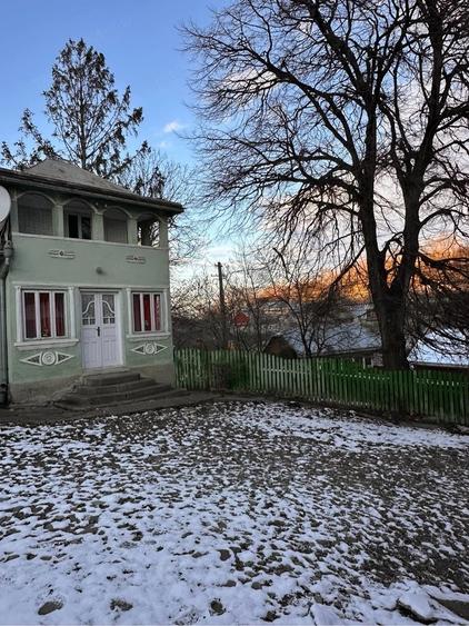 Casă cu Teren 2000 Mp în Drăgoiești